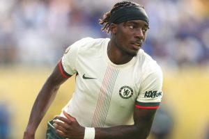 มาตามนัด…ปืนติดต่อสิงห์ถกปิดดีล ‘มาดูเอเก้’