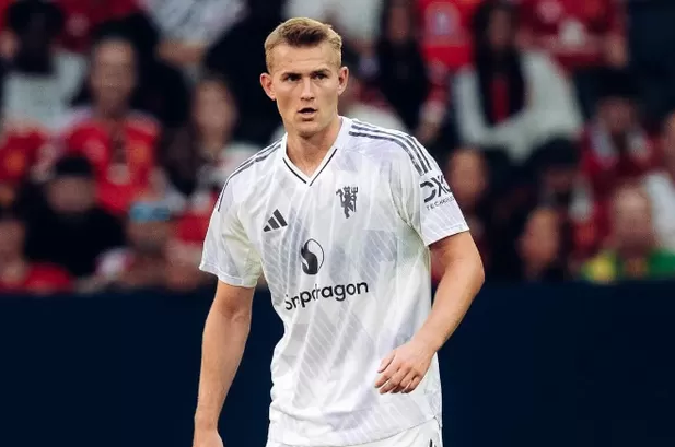 ต้องเล่นให้ดีกว่านี้! ‘เดอ ลิกต์’ รับผีเป็นหนี้บุญคุณแฟนบอล