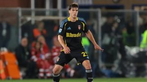 โคโม่หยุดดีลรอนจิเยร์เลือกเซ็นถาวร ‘แปร์โรเน่’