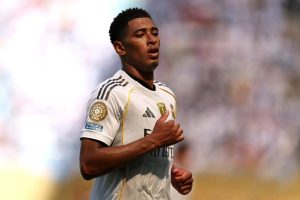 ‘จู๊ด’ ผ่าหัวไหล่เรียบร้อยต้องพักราว 3 เดือน