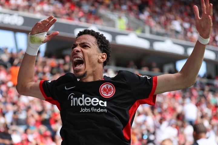 เตรียมตรวจร่างกาย! หงส์คุยลงตัวปิดดีล ‘เอกิติเก้’ 95 ล.