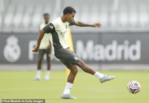 เผย ‘โรดรีโก้’ ตัดสินใจสู้ต่อกับราชัน