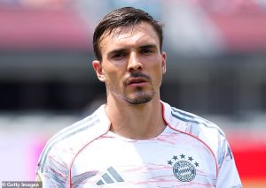 ‘ปาลินญ่า’ ตรวจร่างกายที่เยอรมันก่อนแปลงร่างไก่