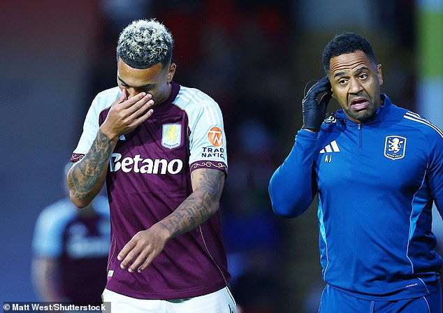 วิลล่างานเข้า! ‘โรเจอร์ส’ เจ็บส่อชวดเกมสาลิกา