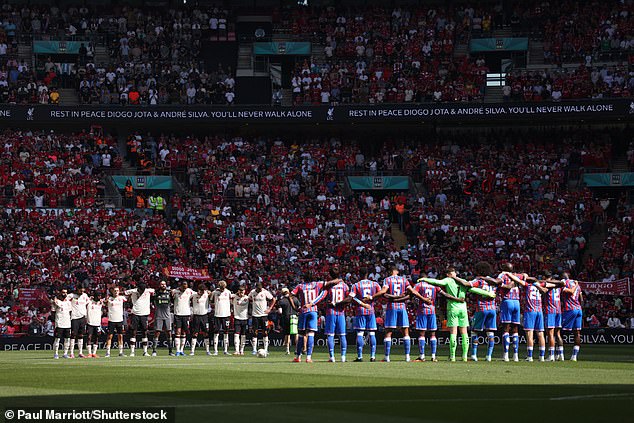 VvD ตำหนิแฟนพาเลซป่วนพิธีไว้อาลัยโชต้า