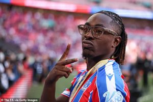 ไก่ยังสนใจ ‘เอเซ่’ แม้มีข่าวกับซาวินโญ่