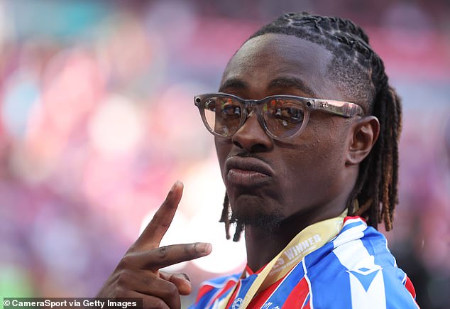 เปิดก่อนปืน?! ‘ไก่’ เตรียมขันหมากสู่ขอ ‘เอเซ่’ วีคนี้