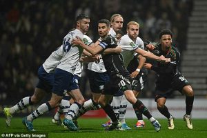 ศาสตร์มืดระวัง! EPL กำชับจับตาฟาล์วในเขตโทษ