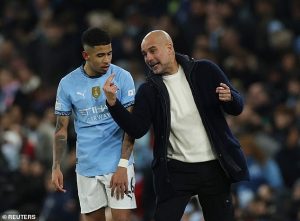 ‘เอเยนต์ซาวินโญ่’ บินด่วนเมืองแมนฯ ถกย้ายไก่