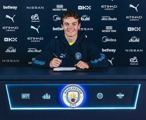 เรือถกโบโร่ส่ง ‘นีปัน’ ย้ายยืมเก็บเวล