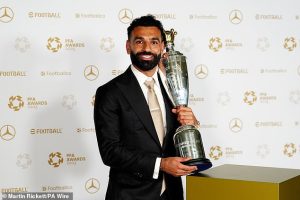 เล่นด้วยกันมานาน! ‘บังโม’ หยอดปืนเต็งหามแชมป์พรีเมียร์ลีก