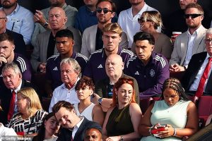 ยังมีลุ้น! นาโปลียอมใส่เงื่อนไข ‘บังคับซื้อขาด’ ฮอยลุนด์