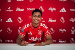 เจ้าป่าเช็คบิล ‘ฮัทชินสัน’ เสริมแนวรุก 37.5 ลป.