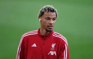 กองหน้าเต็ม! เดเด้แจงเมินเรียก ‘เอกิติเก้’ ติดธง