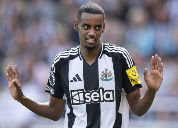 เผื่อมีลุ้น! เผยผียื่นทาบ ‘อิซัค’ แต่โดนบอกปัด