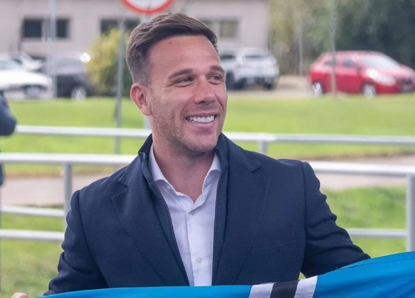 ม้าลายส่ง ‘อาร์ตูร์’ กลับเกรมิโอยืมตัวจนจบซีซั่น