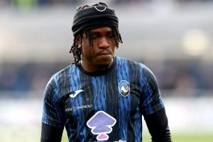 ตูจะย้าย! ‘ลุคแมน’ เก็บของเกลี้ยงล็อกเกอร์ในสนามซ้อม