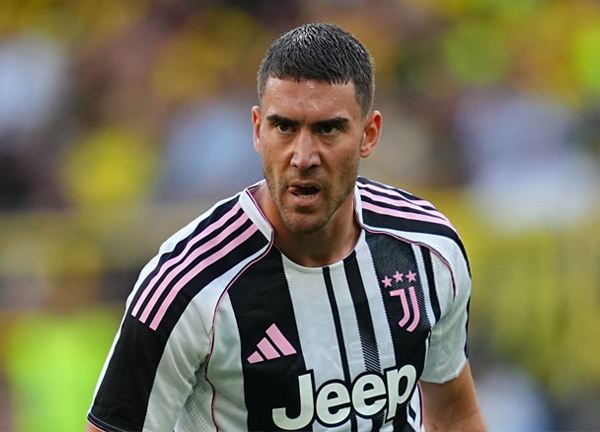 ยังเป็นแข้งยูเว่! ทูดอร์ผิดหวังแฟนโห่ ‘วลาโฮวิช’