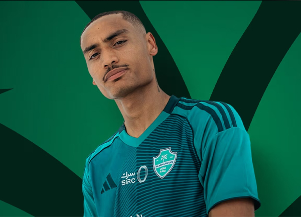 ‘มิโญต์’ ลาม้าขาวโยกซบ อัล-อาห์ลี สวมเบอร์ 10