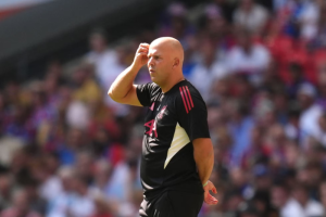 รุกดีขึ้น! สล็อทชี้ปัญหา ‘หงส์’ ต้องแก้เกมรับ