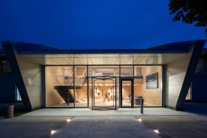 ผีเผยโฉม ‘แคร์ริงตัน’ หลังทุ่ม 50 ลป.ปรับปรุง