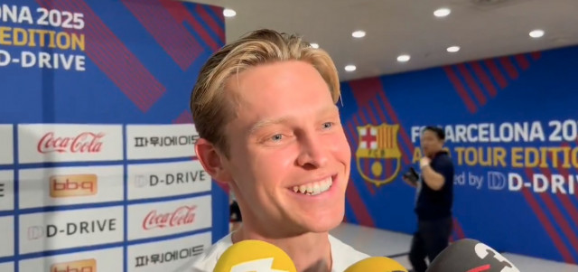 ‘เดอ ยอง’ ย้ำแฮปปี้จ่อยืดสัญญาบาร์ซ่า