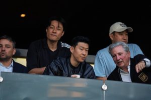 LA นัดแถลงคืนนี้คาดเปิดตัว ‘ซน’