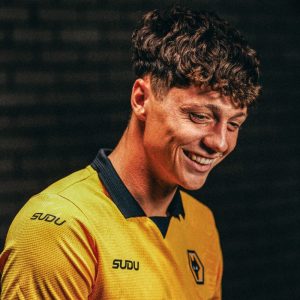 วูลฟ์สเติมแนวรับคว้า ‘เครย์ชี่’ ยืมพ่วงเงื่อนไขซื้อขาด