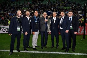 ยูฟ่าเตรียมมอบรางวัล ‘สิงห์’ คว้าแชมป์ยุโรปครบทุกรายการ