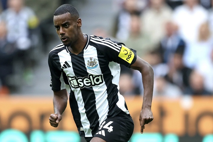 เผย ‘หงส์’ ไม่อัพข้อเสนอเพิ่มหลัง 110 ลป.แลก ‘อิซาค’ ถูกปัด