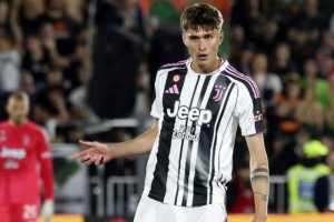 เจ้าป่าปิดดีล ‘ซาโวน่า’ แบ็คยูเว่ 15 ลย.