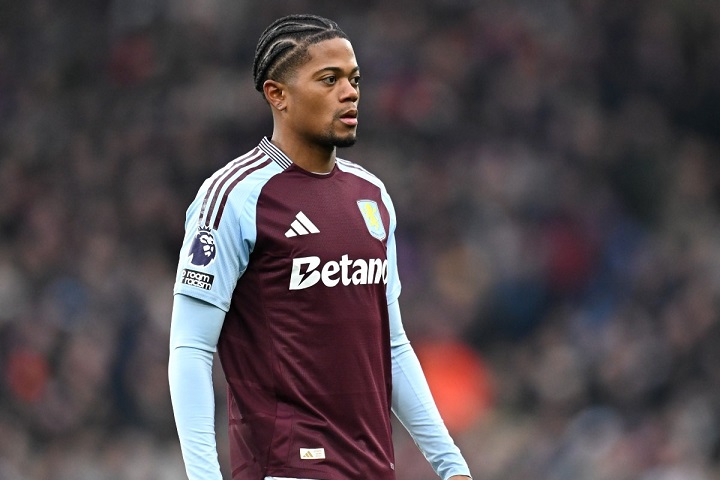 หมาป่าเข้าเจรจาวิลล่าสนคว้า ‘เบลี่ย์’