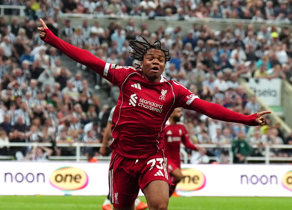 สล็อททึ่ง ‘เอ็นกูโมฮา’ จบสกอร์นิ่งเกินวัย