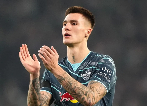 สวนกระแส! สายข่าวสาลิกาเผยผียังเต็งคว้า ‘เชสโก้’