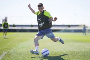 เสือเหลืองยื่นยืม ‘เอเชเวอร์รี่’ พ่วงซื้อขาด