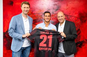 ห้างยาสอย ‘บาซเกซ’ เติมวิงแบ็คไร้ค่าตัว