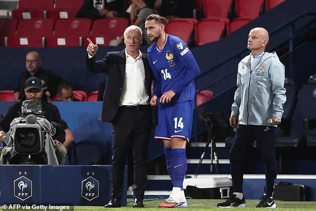 รับไม่ได้! ‘เดเด้’ ประนามแฟนโห่ ‘ราบิโอต์’ ลั่นสนาม