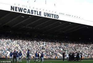 ซวยคนซื้อ! นิวฯยกเลิก ‘ตั๋วคณะนักเรียน’ หลังสืบพบบัตรผี