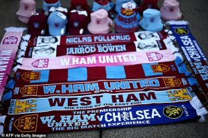 ค้อนสั่งห้าม ‘ผ้าพันคอลายแบ่งครึ่ง’ เข้าสนามเกมหวดไก่