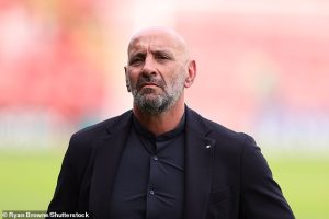 ‘มอนชี่’ ไขก๊อกลาวิลล่าเซ่นผลงานห่วย