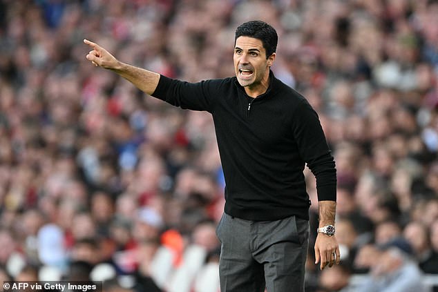 ใครบอกเน้นรับ?! ‘พี่ต้า’ สวน ‘ปืน’ จอมบุกตั้งแต่โกลยันกองหน้า