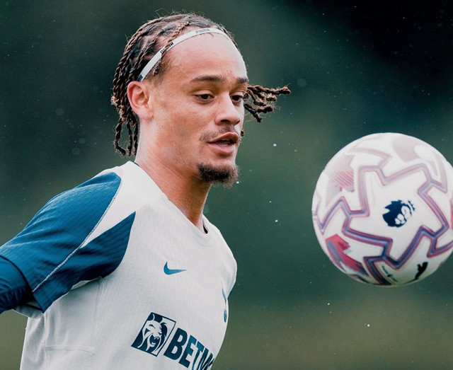 ไก่อัพเดต! ไร้แข้งเจ็บเพิ่ม-โซลันกี้ไม่ฟิต ‘ซิมอนส์-มูอานี่’ ลุ้นเดบิวต์