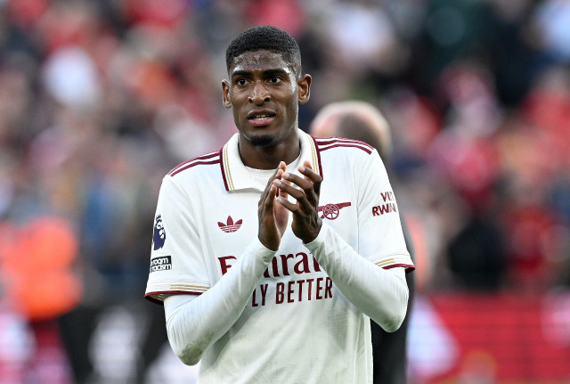 ‘มอสเกร่า’ ขอแฟนค้างคาวเข้าใจเข้าซุ้มปืน