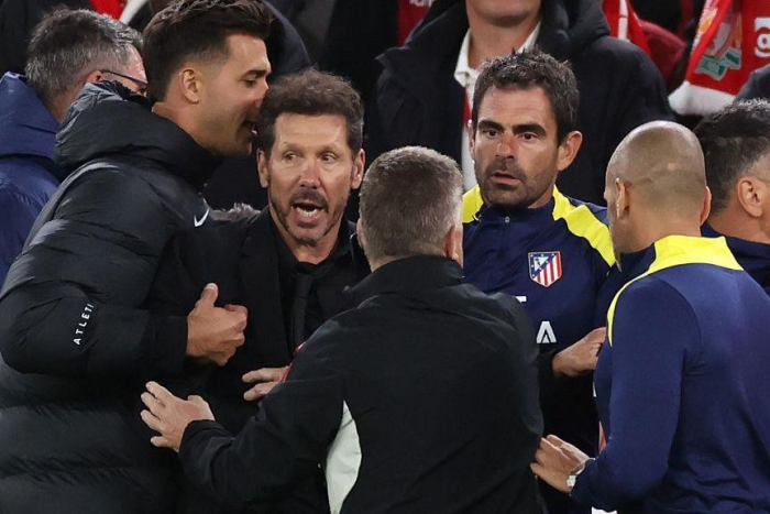 ควรลงโทษ! ‘โชโล่’ โวย ‘แฟนหงส์’ ดูหมิ่นตลอดเกม