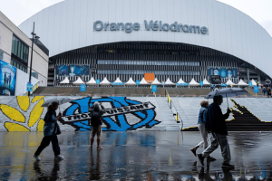 ลีกเอิงเจอพายุเลื่อนแข่งคู่ ‘มาร์กเซย-PSG’