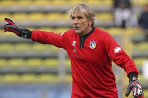 ‘อดีตนายด่านเซเรีย อา’ ซุ่มซ้อมรอคืนสนามในวัย 82 ปี