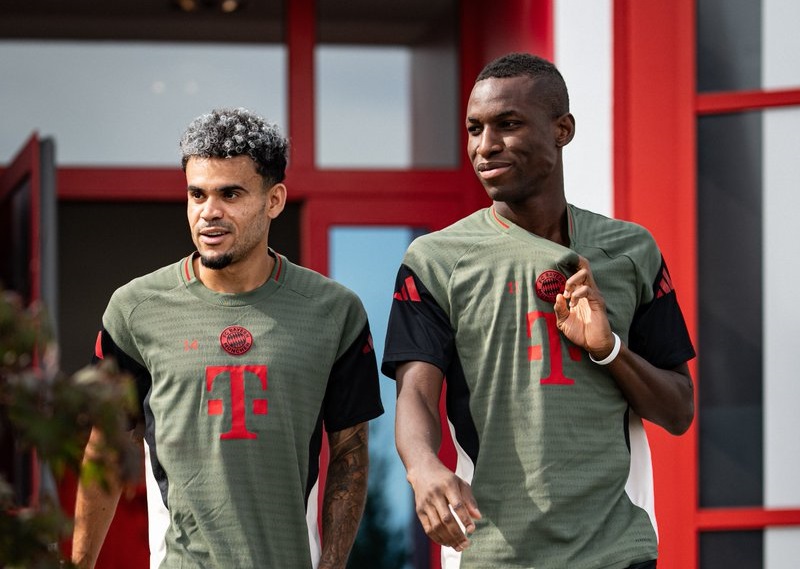 ‘แจ๊คสัน’ ลุ้นลงเจอสิงห์, ‘อิซาค’ รอประเดิมหงส์ดวลตราหมี…ปรีวิว UCL