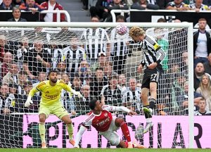 เลสสับ ‘กาเบรียล’ ล้มง่ายเกินประตูนำสาลิกา