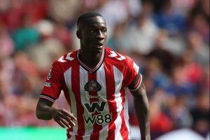 แมวดำเซ็ง ‘ดิยาร์ร่า’ ผ่าขาหนีบพักถึงธันวาฯ