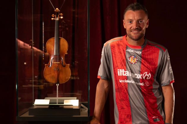 เครโมเนเซ่สอย ‘วาร์ดี้’ ล่าตาข่ายสัญญา 1+1 ปี